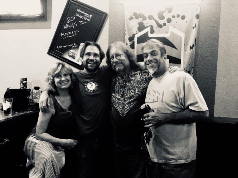Kim Mayfield, Roy Schneider, Thom Callahan, Dave Napier